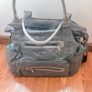 Jj cole diaper bag with diaper bag organizer